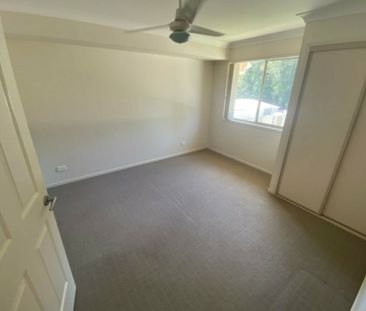 FAMILY HOME WITH A POOL! - Photo 5