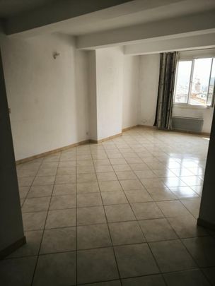 Location Appartement 3 pièces 69m² DRAGUIGNAN 83300 - Photo 1