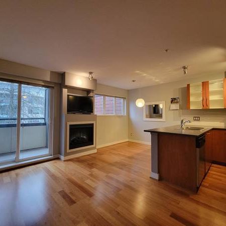 Cozy 1 Bed + Flex Room Rental in Vancouver - Photo 4