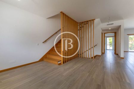 3 bedroom luxury House for rent in Cascais e Estoril, Portugal - Photo 2