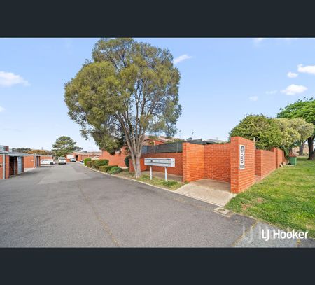 5/47 Christopher Crescent, Karabar, NSW 2620 - Photo 2
