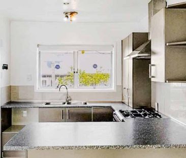 2 bedroom home for Rent in Papatoetoe! - Photo 2