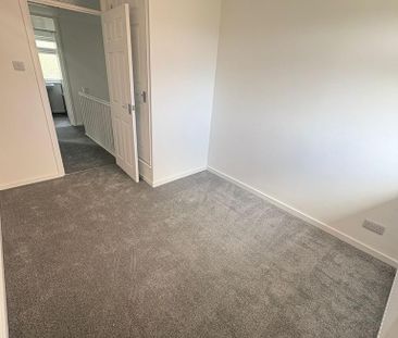 3 bedroom terraced house to rent - Photo 6