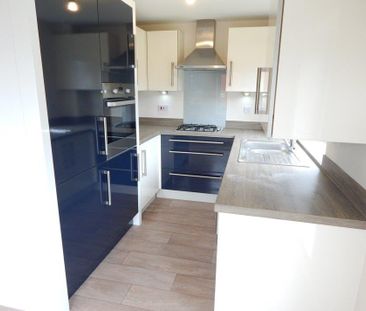 2 bedroom apartment to rent - Photo 3