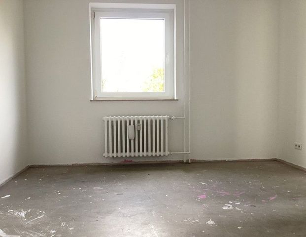 Umzug gefällig? Geräumige 3-Zi.-Wohnung mit Balkon (WBS) - Photo 1
