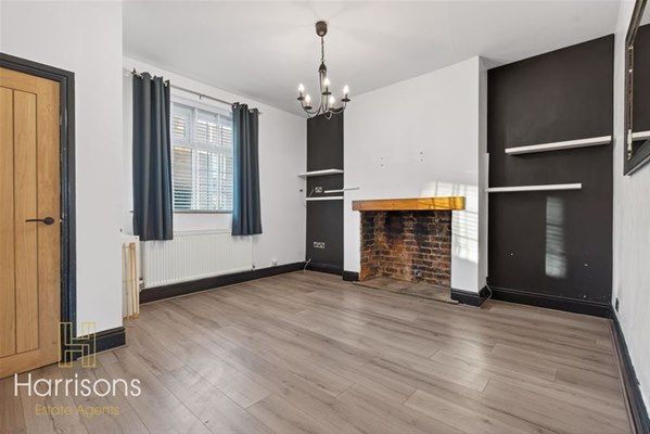 Plodder Lane, Farnworth, Bolton - Photo 1