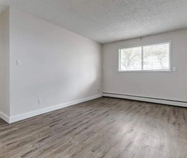 - 1 Bedroom at Erica Louise Manor - Photo 4