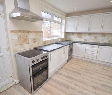 3 bedroom terraced house to rent - Photo 5