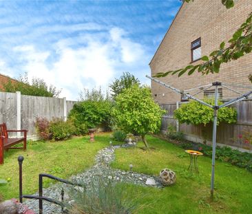 Gainsborough Drive, Lawford, Manningtree, Essex, CO11 2LF - Photo 6