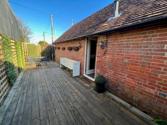 1 Bedroom Bungalow - Romsey Road, East Wellow - Photo 1