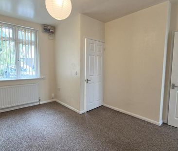 3 bedroom detached house to rent - Photo 3