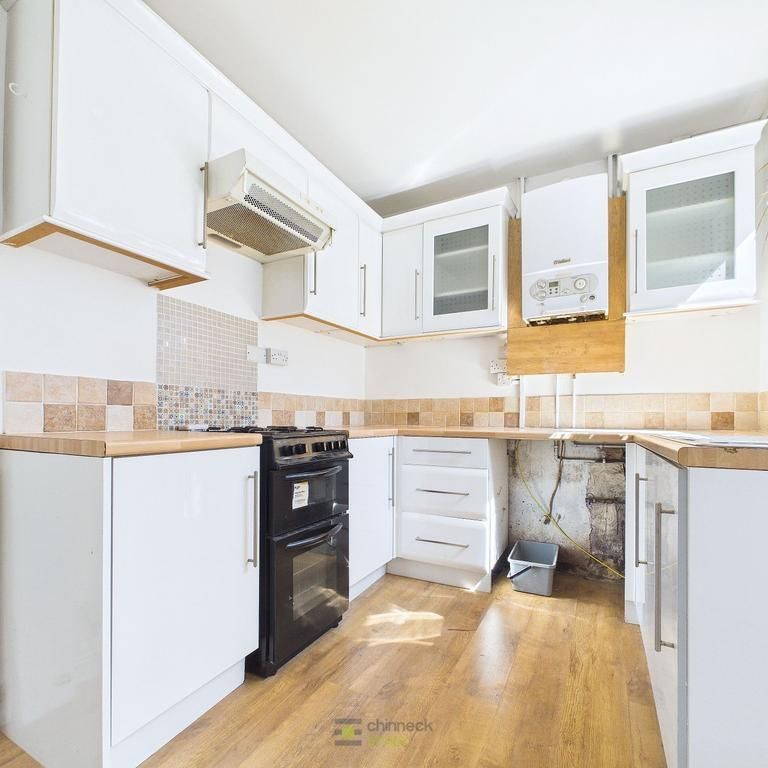 2 bedroom terraced house to rent - Photo 1