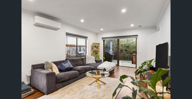 Stylish Interiors, Effortless Living - Photo 1