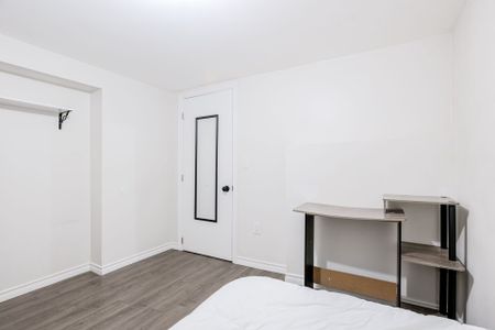 For Lease - 113 Porchester Drive Unit# Basement, Toronto, Ontario - Photo 5