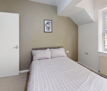 1 bedroom in a house share to rent - Photo 5