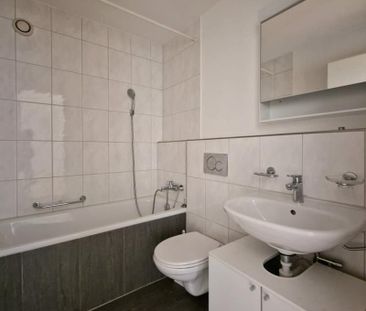 "Moderne 3-Zimmerwohnung mit Balkon am Rheinfall!" - Photo 5