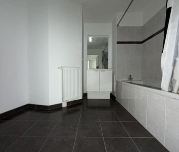 Location Appartement 2 pièces 41m² ROUEN 76100 - Photo 3