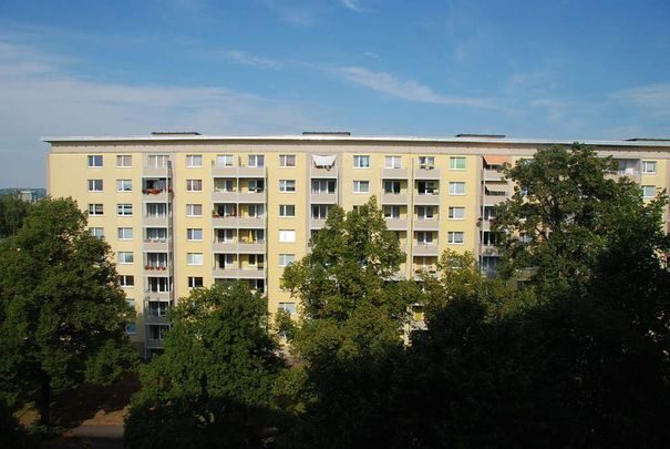 Erdgeschosswohnung mit Blick ins Grüne - Foto 1