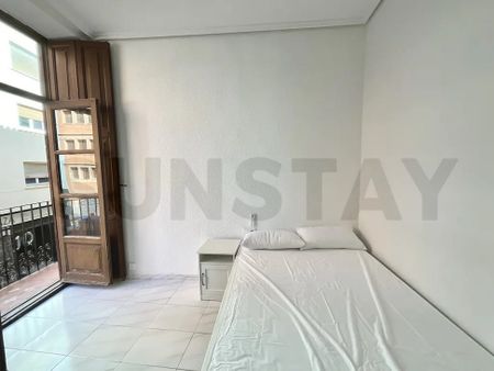 Carrer de Quart, Valencia, Valencian Community 46001 - Photo 3