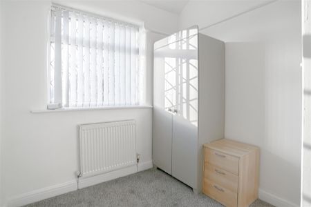 Manchester Road, Swinton - Photo 3