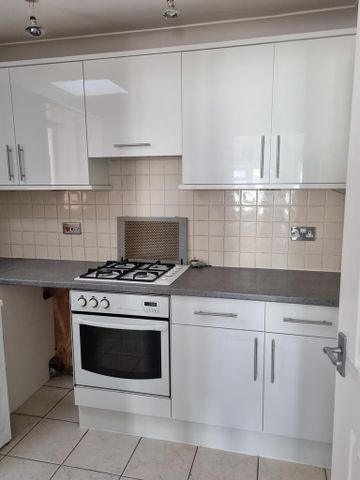 2 bedroom chalet to rent - Photo 2