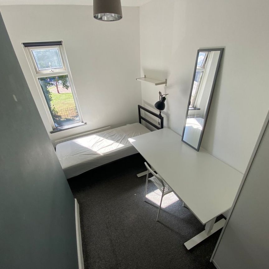 1 bed House Share - To Let - Photo 1