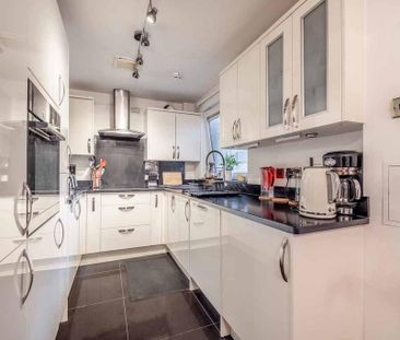 2 bedroom apartment to rent - Photo 6