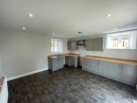 2 bedroom detached house to rent - Photo 5