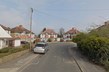 Candover Close, Harmondsworth UB7, London - Photo 3