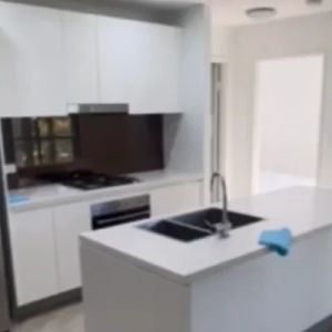 101 Dalmeny Ave, Sydney - Photo 2