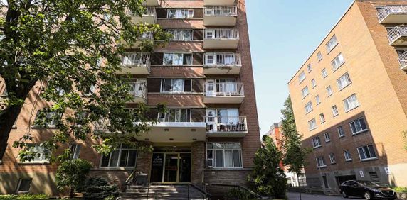 1 Bedroom - 2400, 2420, 2444, 2460, 2480, 2500 Rue Benny-Crescent - 2400, 2420, 2444, 2460, 2480, 2500 Rue Benny-Crescent, Montréal - Photo 2