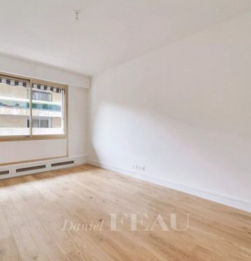 Appartement • Invalides - Photo 2