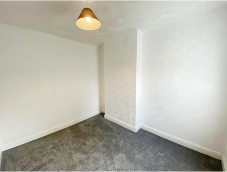 Edward Terrace, Abertridwr, CAERPHILLY - Photo 2