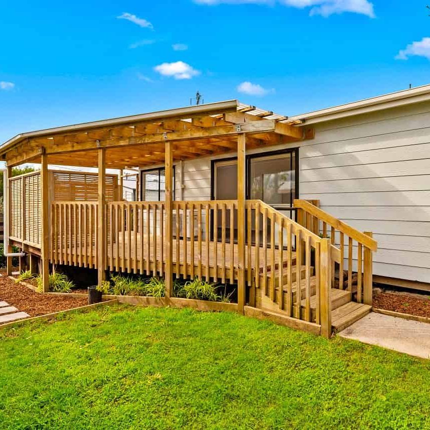 Private and sunny - Photo 1