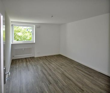 Komplett sanierte 3-Zimmer-Wohnung mit überdachtem Balkon in Taufki... - Foto 4