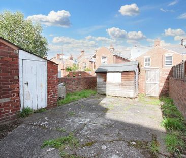 5 bedroom terraced house to rent - Photo 1