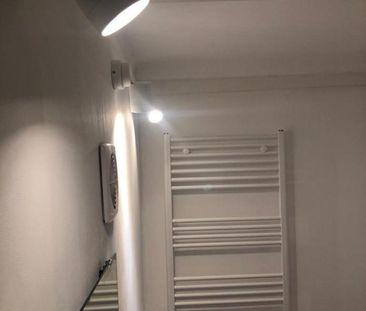 Sanierte 1-Zimmer Wohnung mit Küche in Bestlage - Photo 1