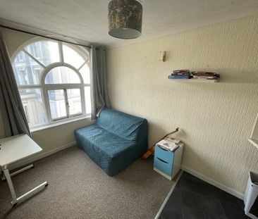 Hayle, Hayle, TR27 - Photo 2