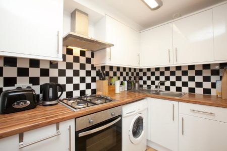 2 bedroom apartment to rent - Photo 3