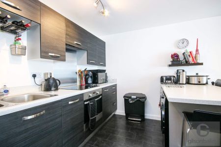 Gavin Bank, Geoffrey Watling Way, Norwich - Photo 2