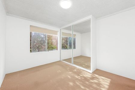 Renovated 2 Bedrooms Unit In The Heart of Homebush West - Photo 4