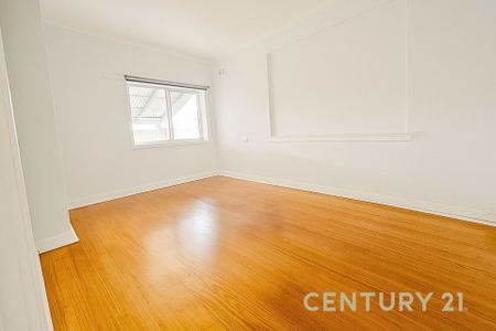 Private & Peaceful Living in a Prime Dandenong Location - Photo 4