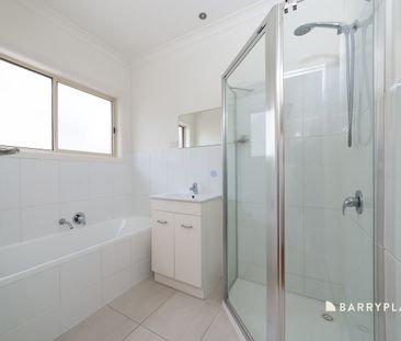 Stylish Low-Maintenance Living in the Heart of Pascoe Vale South - Photo 6
