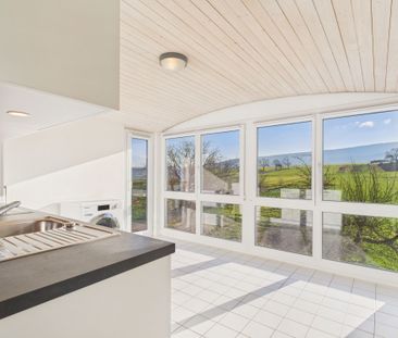 Modern 2.5-room Roof-Flat with cellar and parking space, Biel-Benken - Photo 4