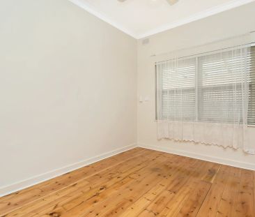 Well maintained four bedroom generous family living - Photo 6