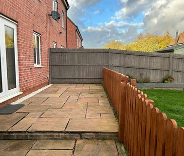 Semi-detached house to rent on - Photo 5