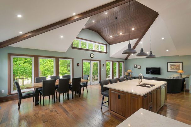 For Lease - 307B Queen Street, Mississauga, Ontario - Photo 1