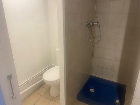 Location Appartement 1 pièce 25m² MONTREVEL EN BRESSE 01340 - Photo 3