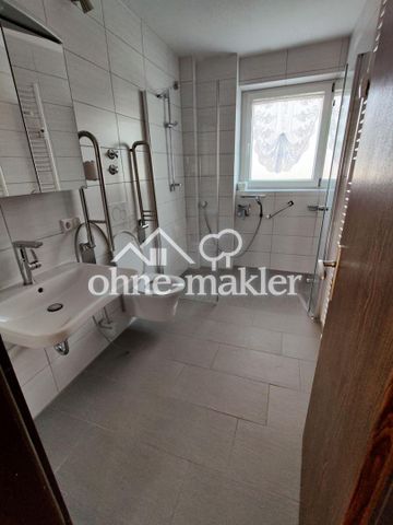 zentral über der Stadt leben mit sehr guter Anbindung - Foto 4