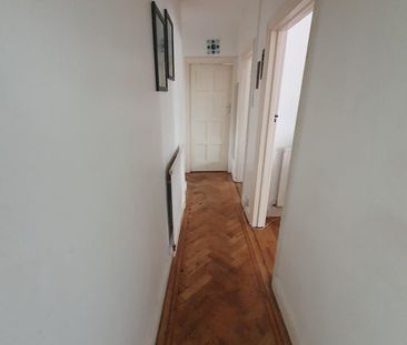 2 Bed Maisonette, Hurstwood Court, NW11 - Photo 5